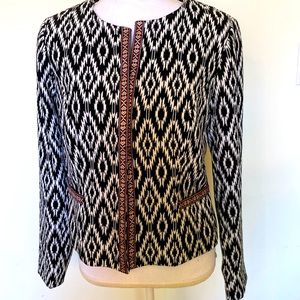 C Wonder fitted bohemian style jacket. Brocade trim.